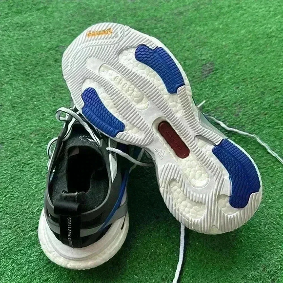 Stella McCARTNEY - Picture 8 of 10